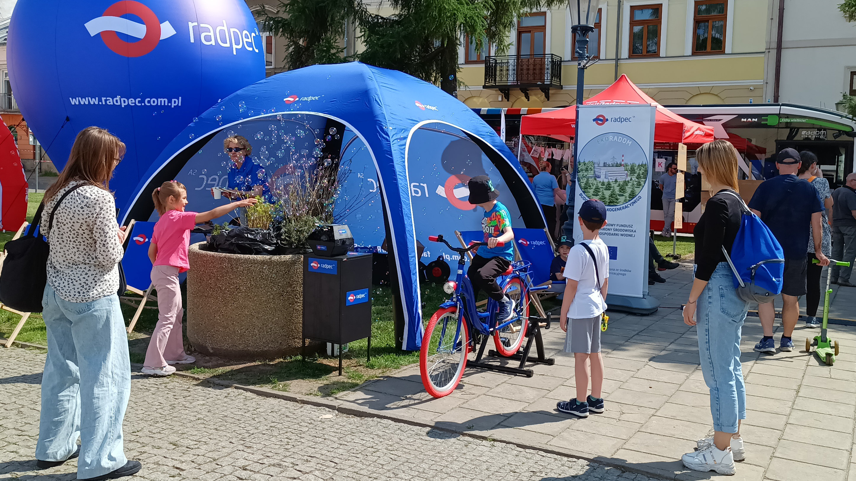 Stoisko RADPEC-u na radomskim Pikniku Ekologicznym 2026