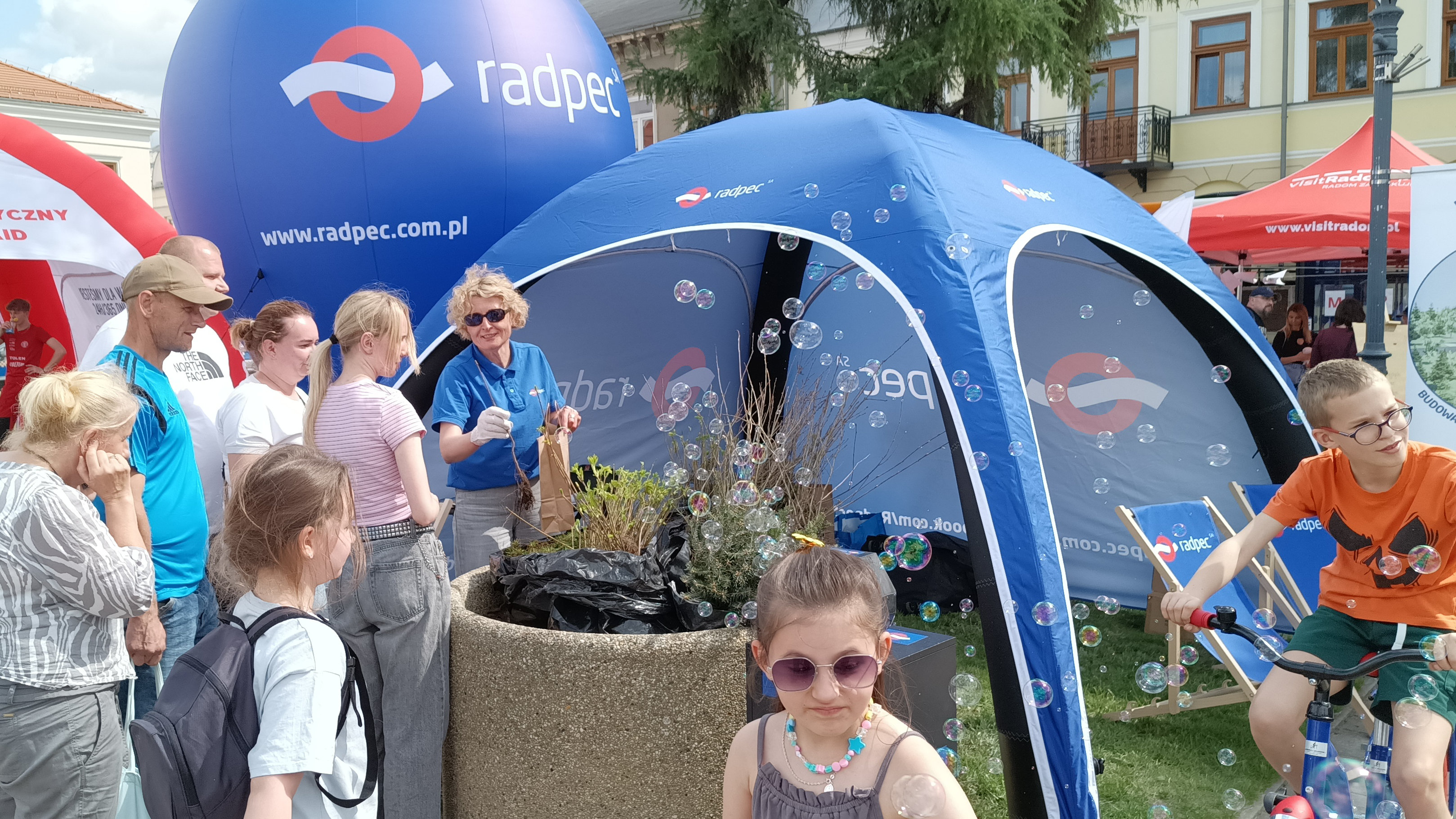Stoisko RADPEC-u na radomskim Pikniku Ekologicznym 2026